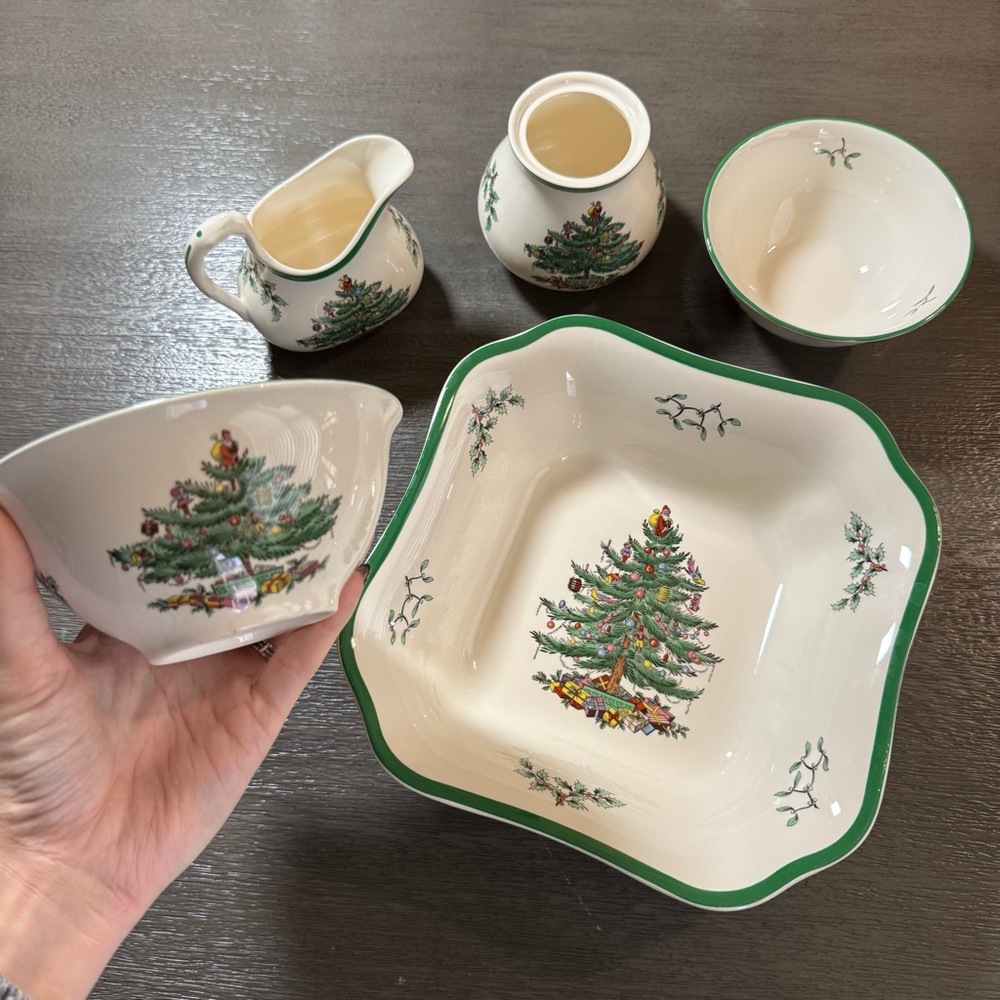 Spode Christmas Dish Set Bowls Plates Creamer Tree Style